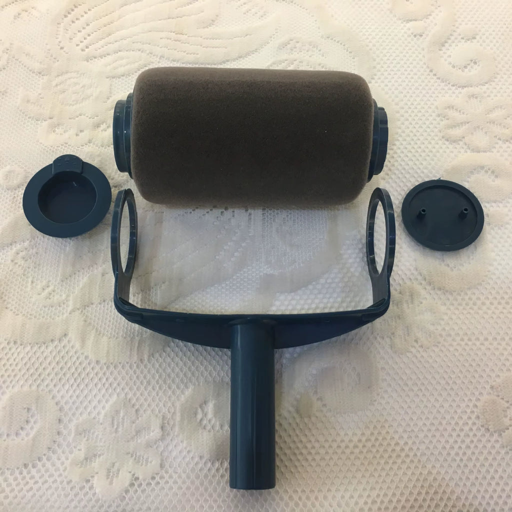 SwiftRoll™ Refillable Paint Roller – Clean Edges, No Rod Needed